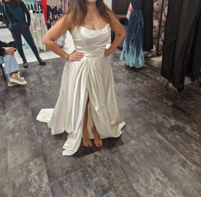 Robe de mariée Oreasposa d'occasion pas chère taille 36 - Joyne