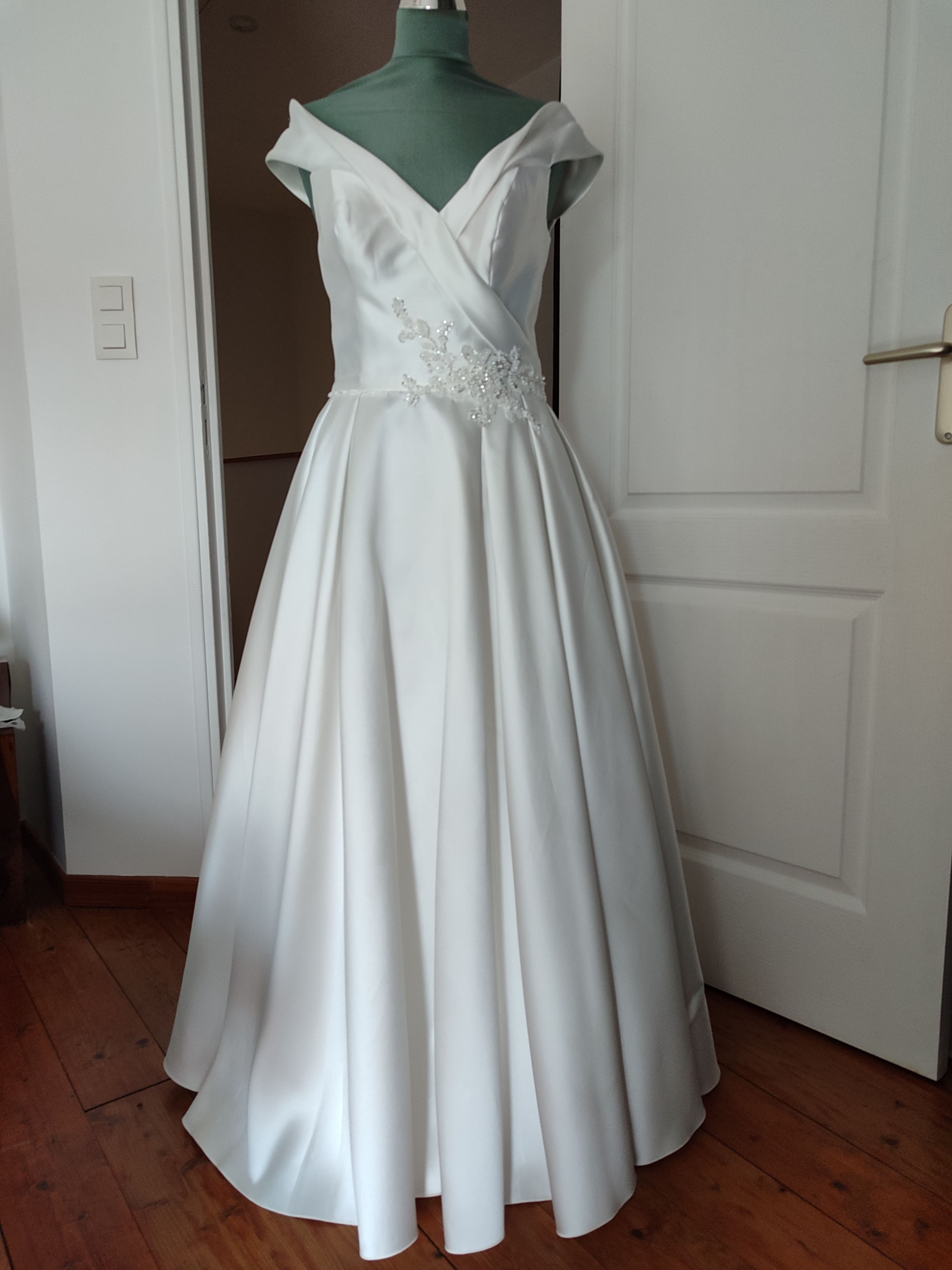 Robe de mariée Priam paris d'occasion pas chère taille 46 - Joyne