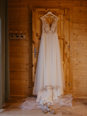 Robe de mariée Très Chic boutique Elodie Mariage d'occasion pas chère taille 36,38 - Joyne