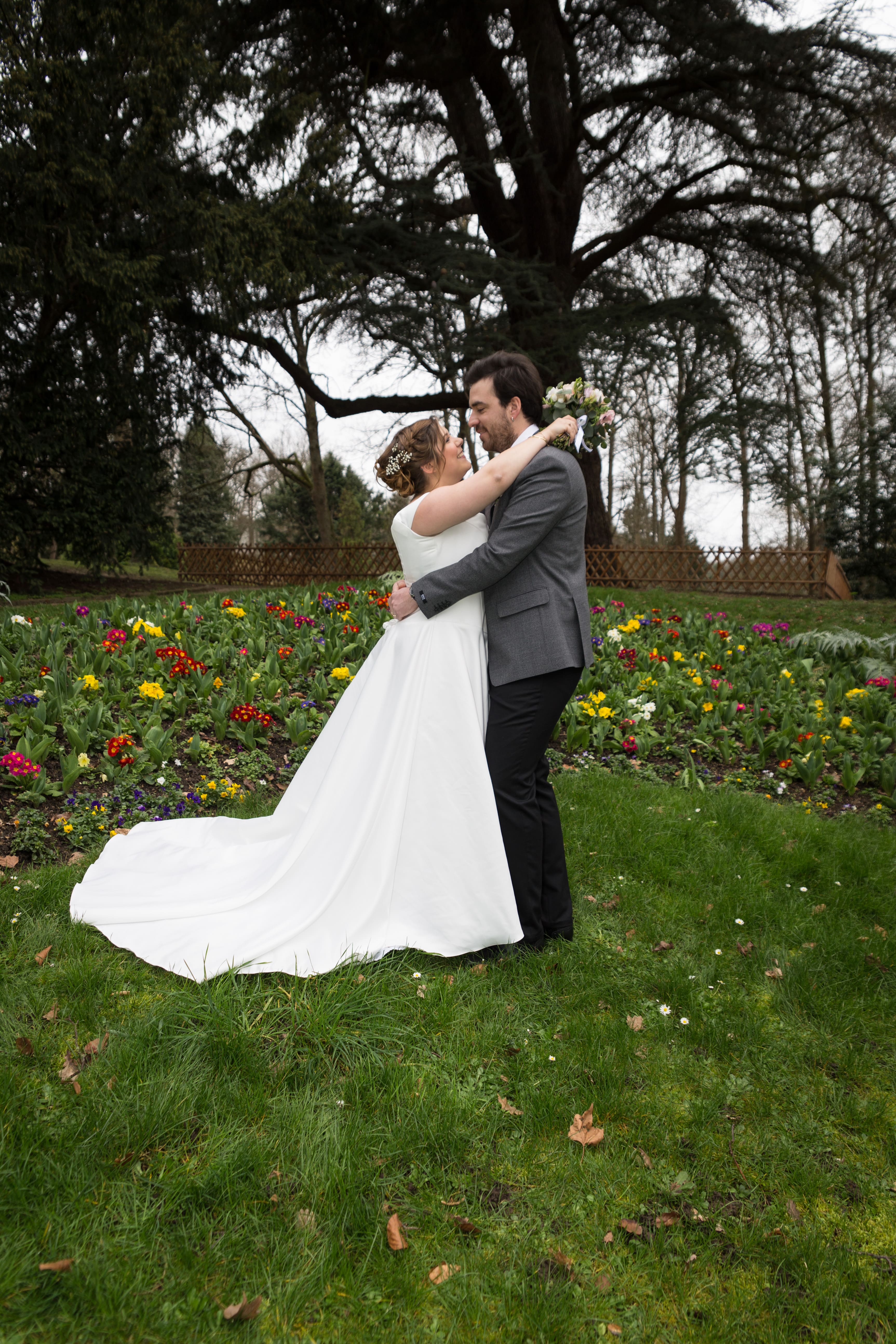 Robe de mariée Autre d'occasion pas chère taille 40 - Joyne