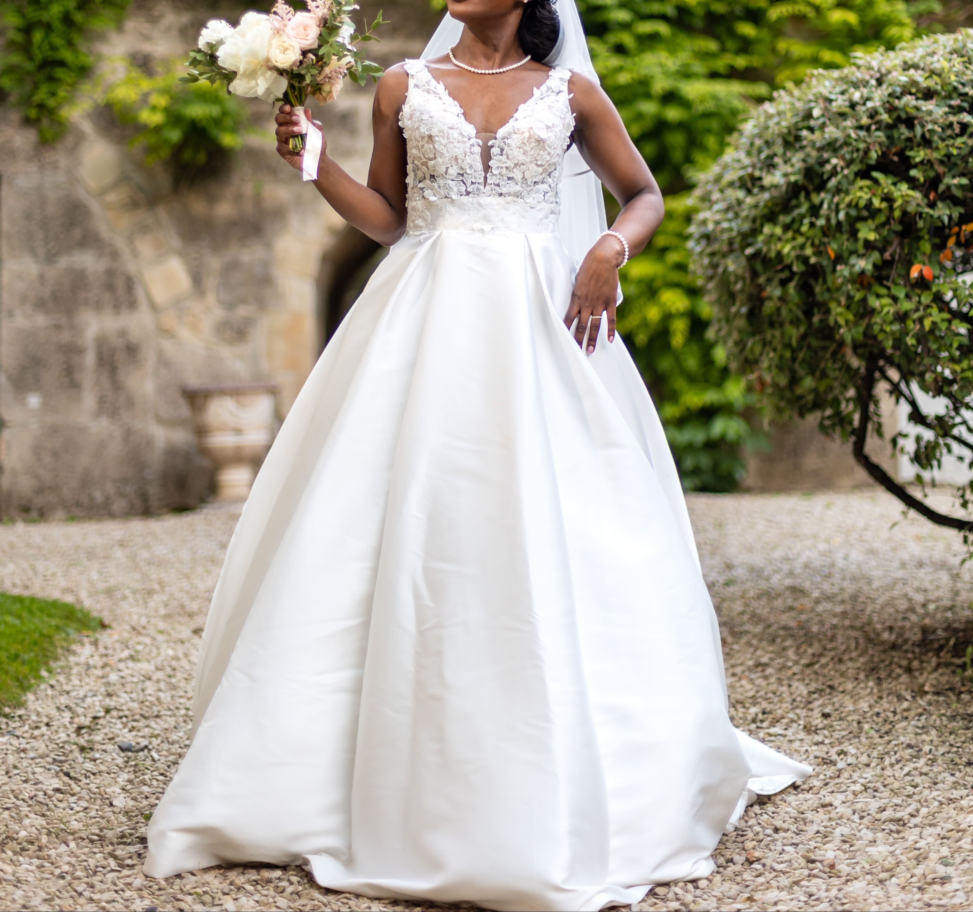 Robe de mariée MARQUE ONE WHITE d'occasion pas chère taille 36,38 - Joyne