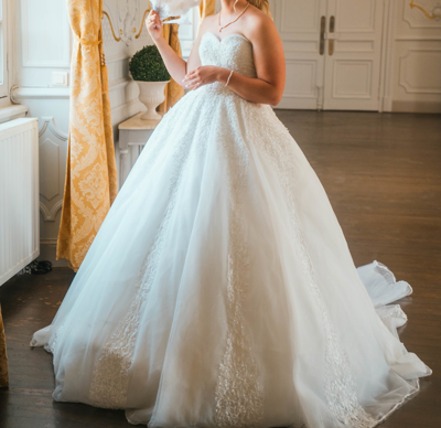 Robe de mariée Le palais de la robe d'occasion pas chère taille 44 - Joyne