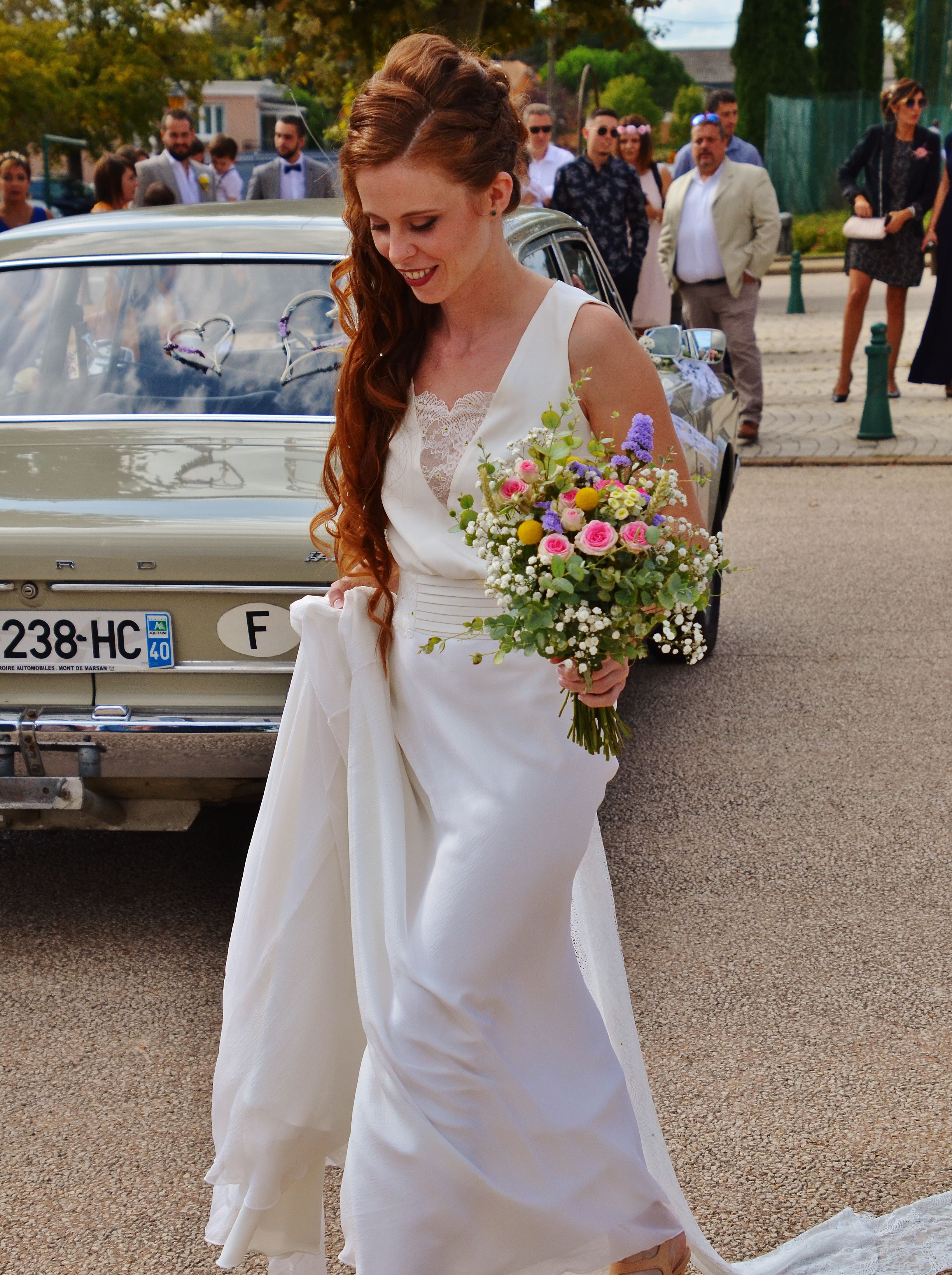 Robe de mariée fait main par une couturière d'occasion pas chère taille 38 - Joyne